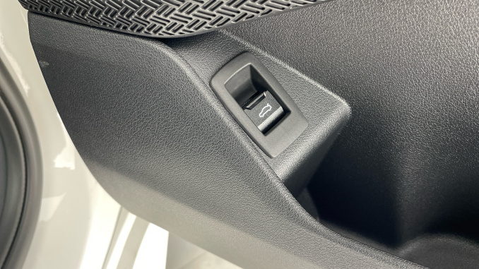 BMW X2 sDrive 20i M Sport 5dr Step Auto Petrol Hatchback - Image 49